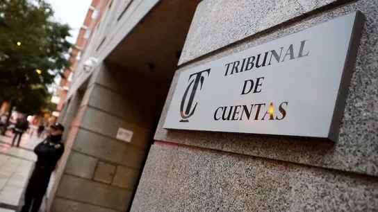 El Consejo de Garantías avala el fondo del Govern para cubrir las fianzas de ex altos cargos, pero recomienda modificarlo El Consejo de Garantías avala el fondo del Govern para cubrir las fianzas de ex altos cargos, pero recomienda modificarlo