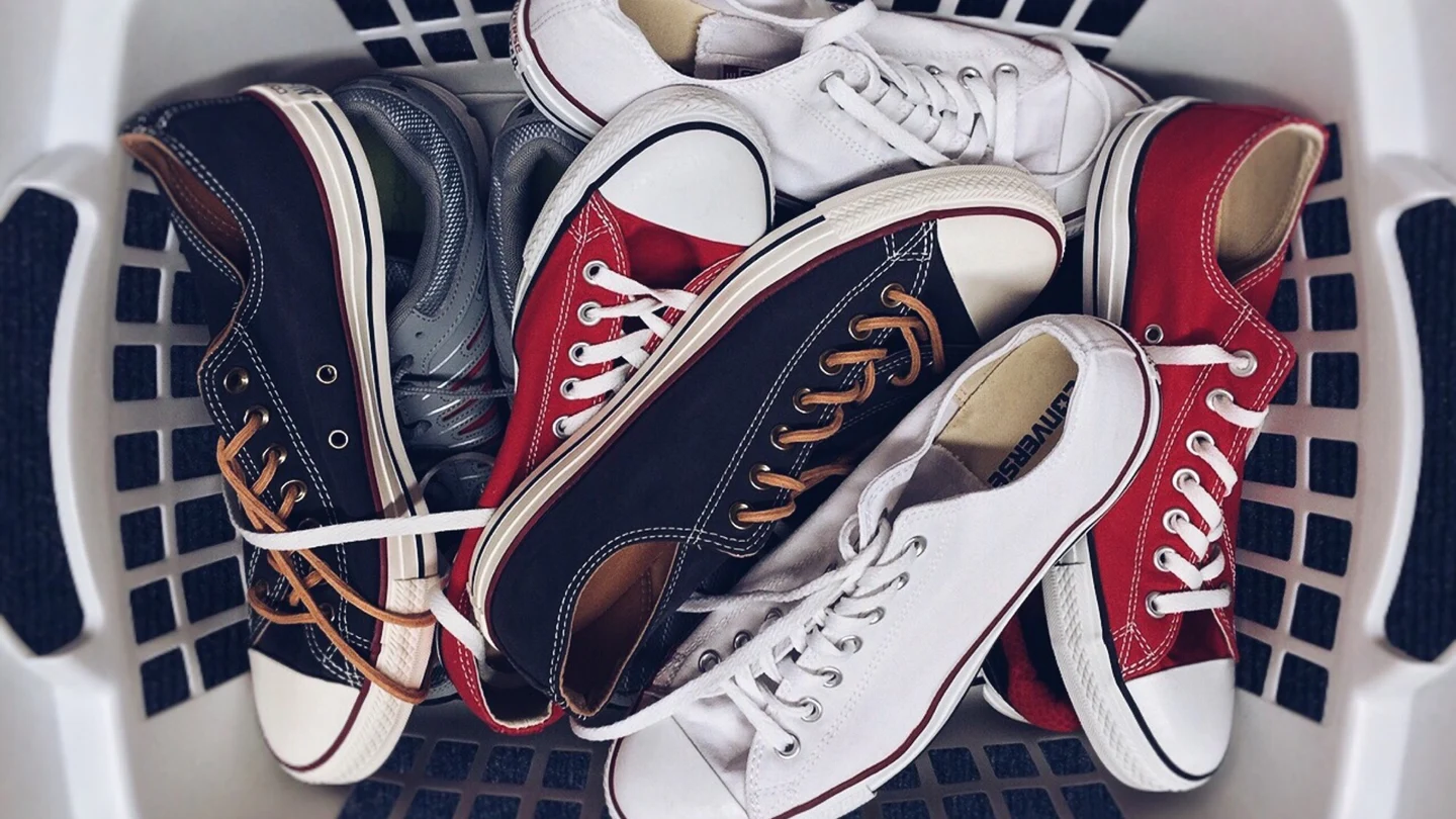 Cómo lavar las zapatillas sin estropearlas Cómo lavar las zapatillas sin estropearlas