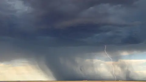 ¿Cómo se consigue la lluvia artificial? Lluvia