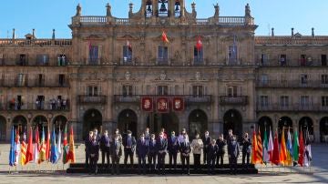 Foto de familia de la Conferencia de Presidentes en Salamanca.