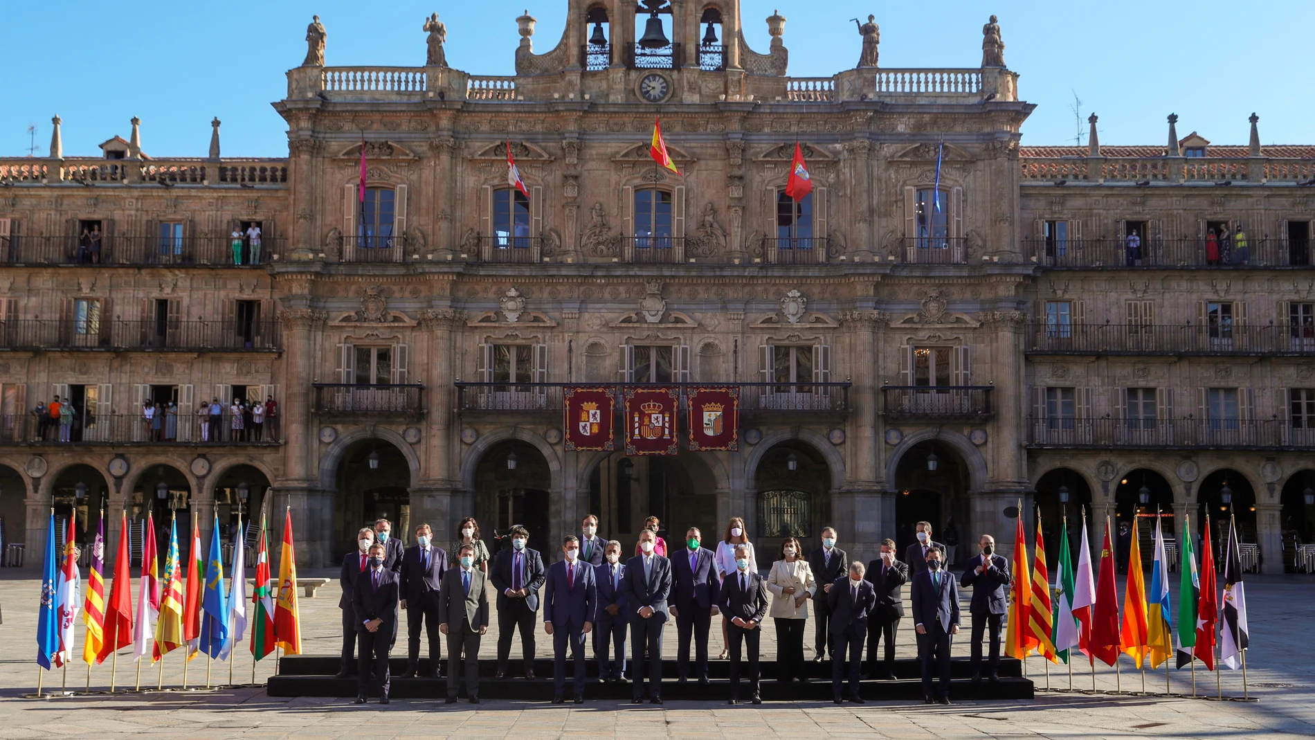 Foto de familia de la Conferencia de Presidentes en Salamanca.