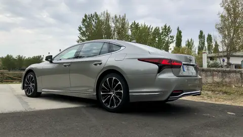 Lexus LS500h Lexus LS500h