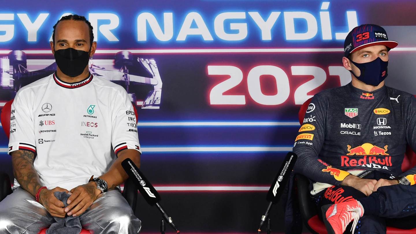Max Verstappen, junto a Lewis Hamilton Max Verstappen, junto a Lewis Hamilton