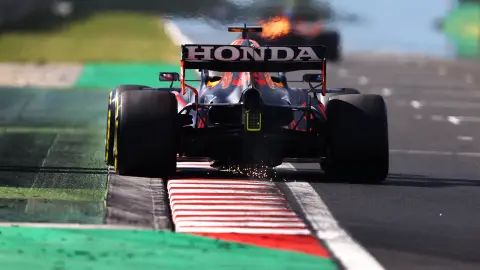 Tercer y cuarto puesto para Red Bull Tercer y cuarto puesto para Red Bull