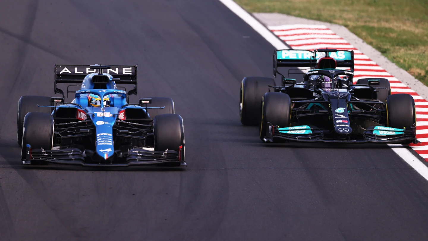 Fernando Alonso, ante Lewis Hamilton Fernando Alonso, ante Lewis Hamilton