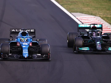 Fernando Alonso, ante Lewis Hamilton Fernando Alonso, ante Lewis Hamilton