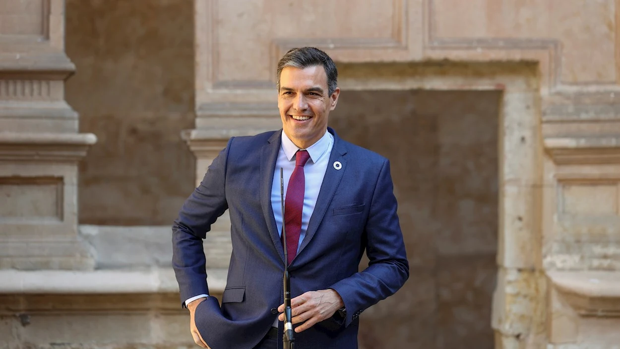 Pedro Sánchez critica la "actitud hostil de la oposición más furibunda e irresponsable de Europa"