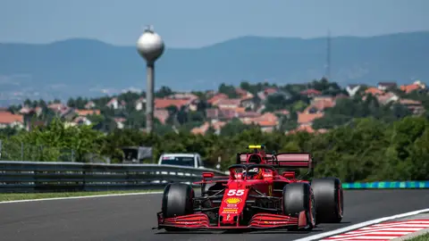 Carlos Sainz se queda sin podio Carlos Sainz se queda sin podio