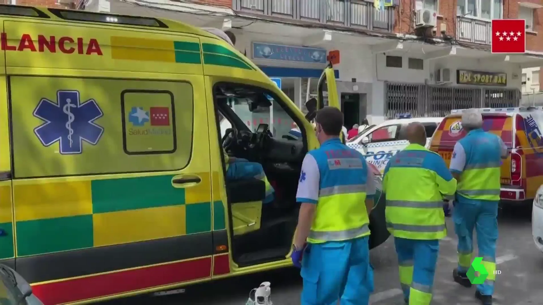 Herida muy grave una bebé tras caer desde la ventana de un segundo piso en Madrid