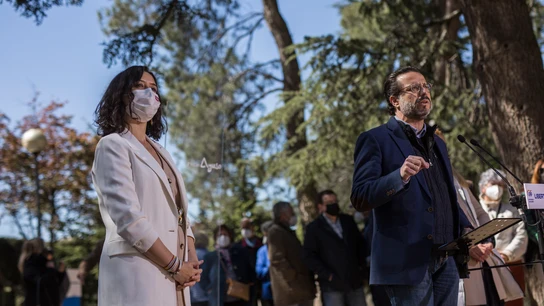 La presidenta de la Comunidad de Madrid, Isabel Díaz Ayuso, y el consejero de Hacienda en la región, Javier Fernández-Lasquetty, durante un acto del PP Madrid