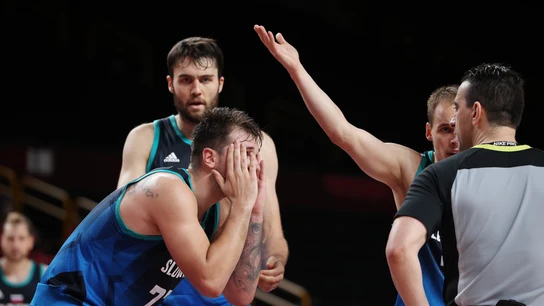 Luka Doncic estalla contra la FIBA y sus arbitrajes: "Probablemente estará contenta ahora" Luka Doncic estalla contra la FIBA y sus arbitrajes: "Probablemente estará contenta ahora"