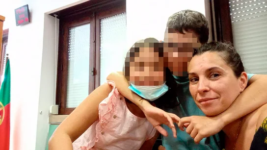 La madre de Kristian y Amantia se reúne con sus hijos tras más de 8 meses de desaparición La madre de Kristian y Amantia se reúne con sus hijos tras más de 8 meses de desaparición
