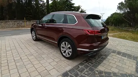 Volkswagen Touareg e-Hybrid Volkswagen Touareg e-Hybrid