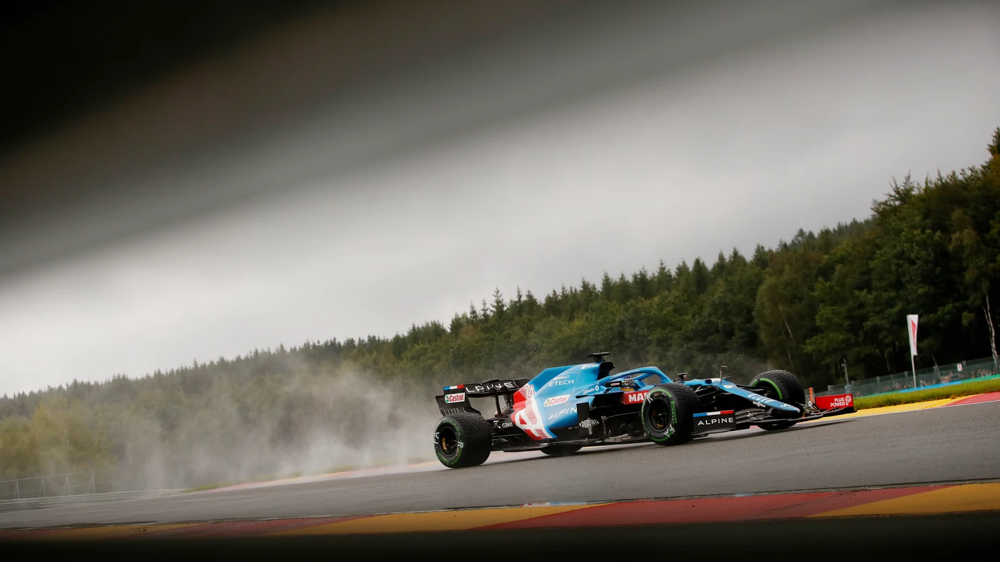 Fernando Alonso en la jornada de clasificación del GP de Bélgica Fernando Alonso en la jornada de clasificación del GP de Bélgica