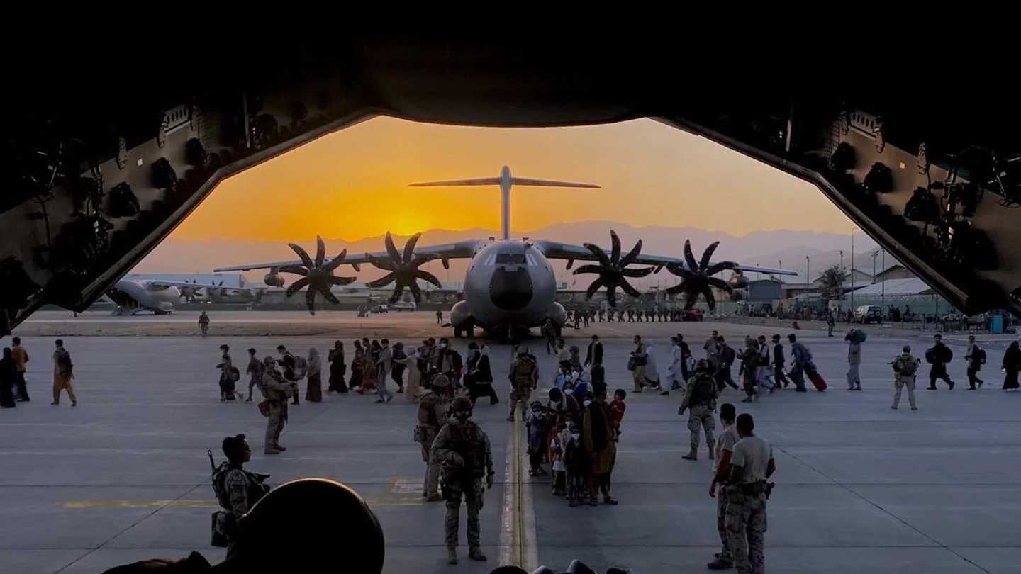 Una de las imágenes del final de la misión española en Afganistán, con la llegada del último vuelo a la base de Torrejón. Una de las imágenes del final de la misión española en Afganistán, con la llegada del último vuelo a la base de Torrejón.