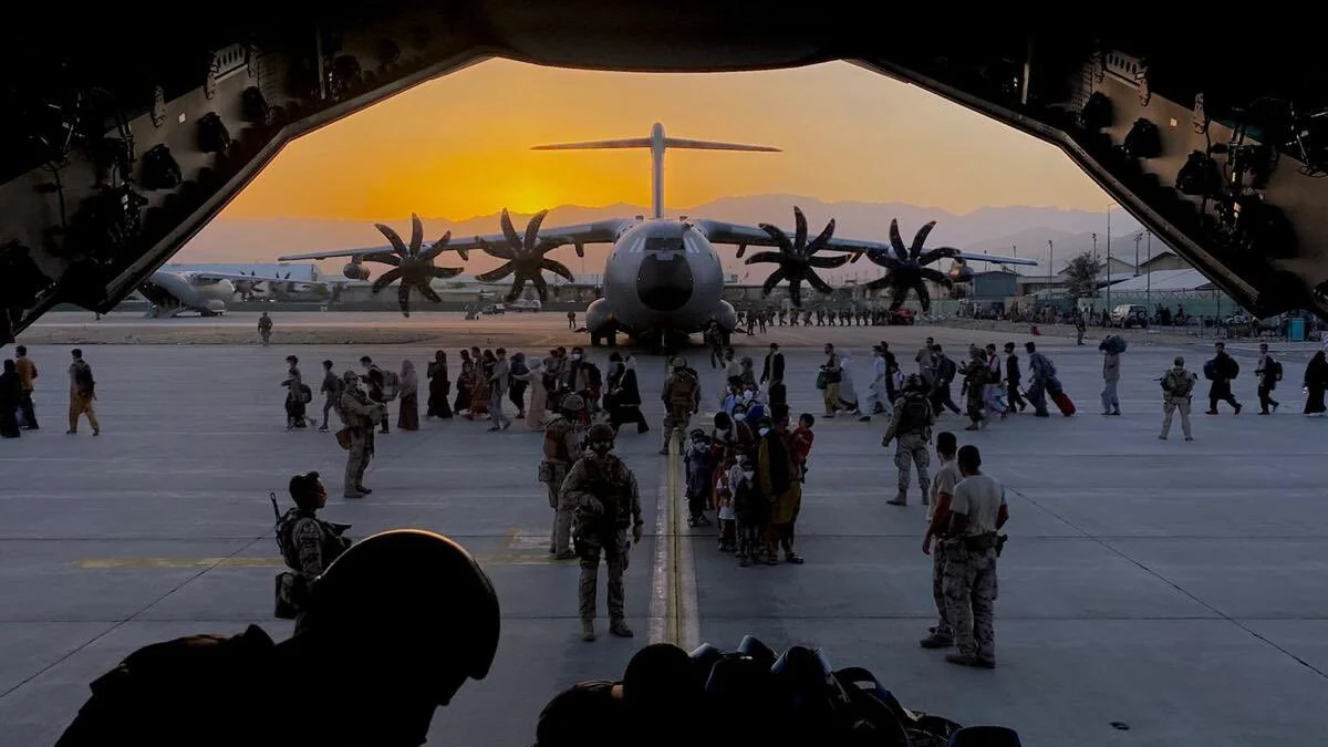 Una de las imágenes del final de la misión española en Afganistán, con la llegada del último vuelo a la base de Torrejón.