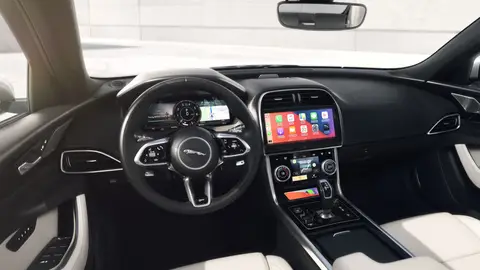 Jaguar XE y XF Dynamic Black Jaguar XE y XF Dynamic Black