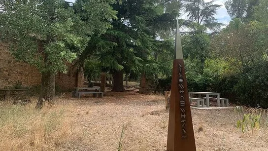 Monolito aparecido en Vimbodí i Poblet Monolito aparecido en Vimbodí i Poblet