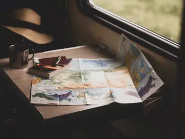 Mapa en una mesa Mapa en una mesa