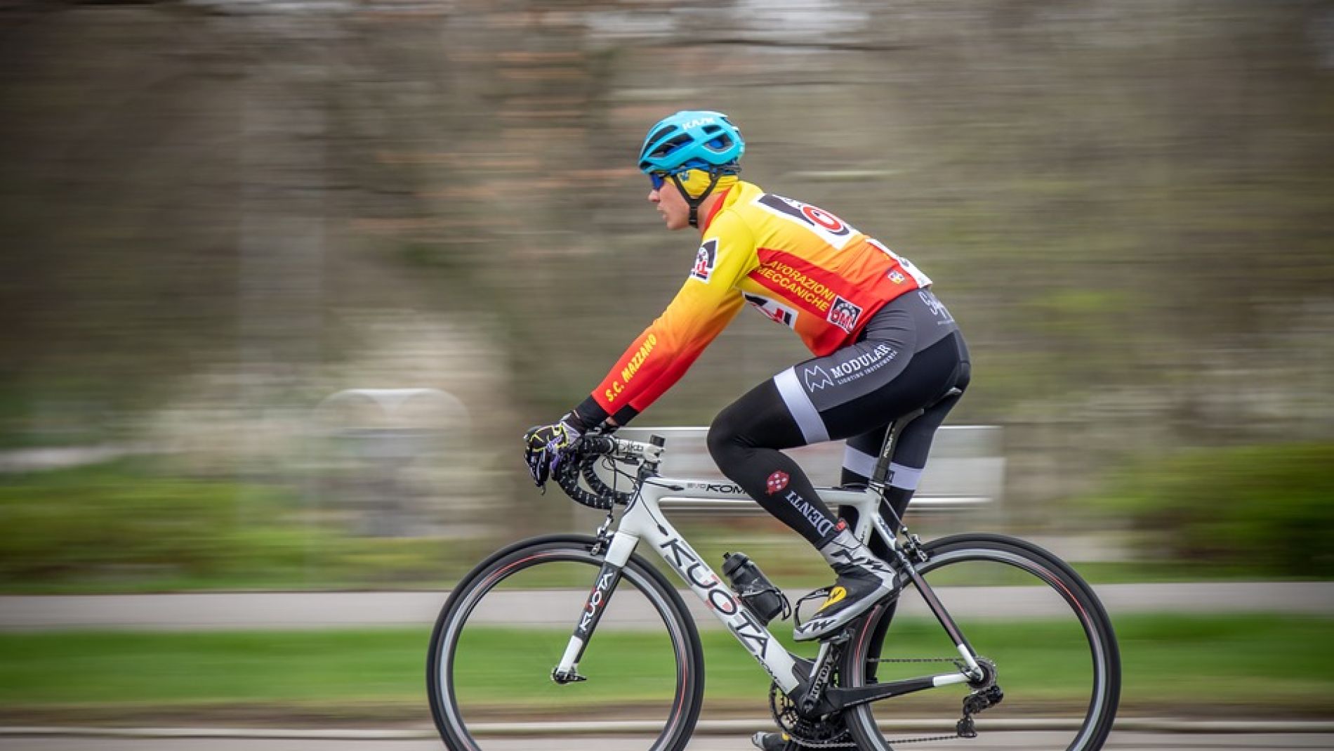 Adelantamientos con multas