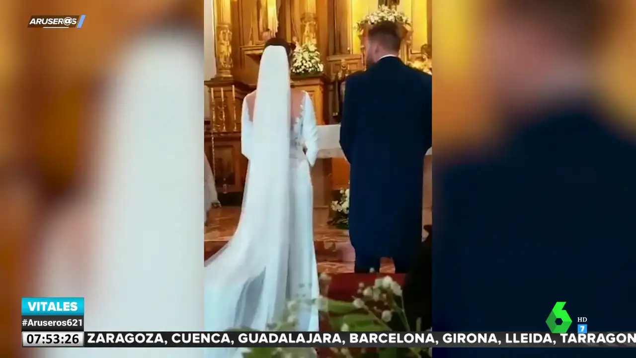 Curioso motivo por el que niño de 3 años interrumpe la boda de sus tíos  