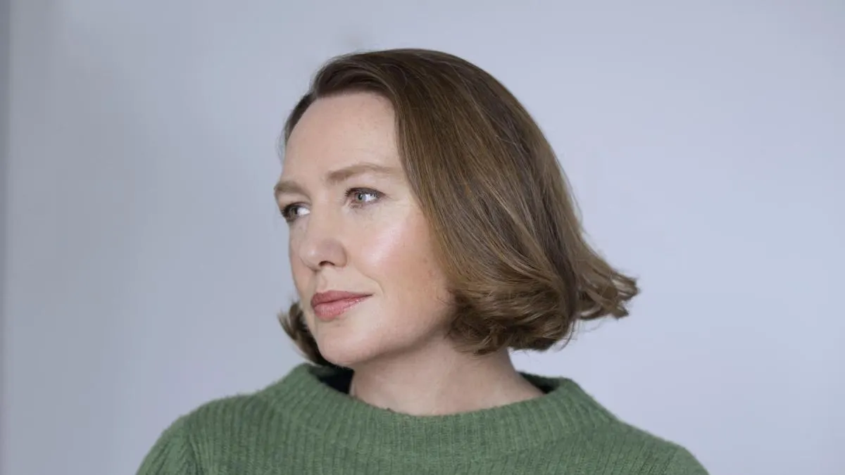 Paula Hawkins