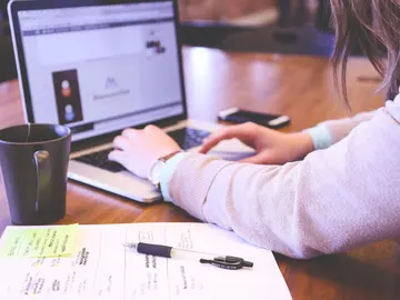 ¿Tu PC enciende lento? ¿Tu PC enciende lento?