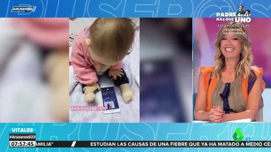 Los colaboradores de Aruser@s alucinan ante la confesión de María Moya sobre su futuro hijo Los colaboradores de Aruser@s alucinan ante la confesión de María Moya sobre su futuro hijo
