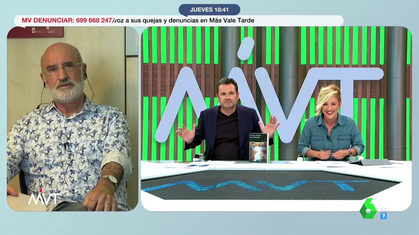 El doble lapsus de Iñaki López al presentar a Fernando Aramburu que desata la risa de Cristina Pardo: "Qué día llevas" Momento divertido Iñaki Cristina y AramburuEl doble lapsus de Iñaki López al presentar a Fernando Aramburu que desata la risa de Cristina Pardo: "Qué día llevas"