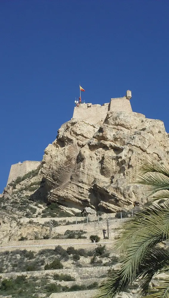 Castillo de Santa Bárbara y Cara del Moro