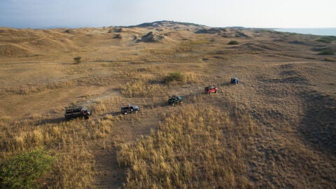 Todoterrenos en las dunas de Ilocos