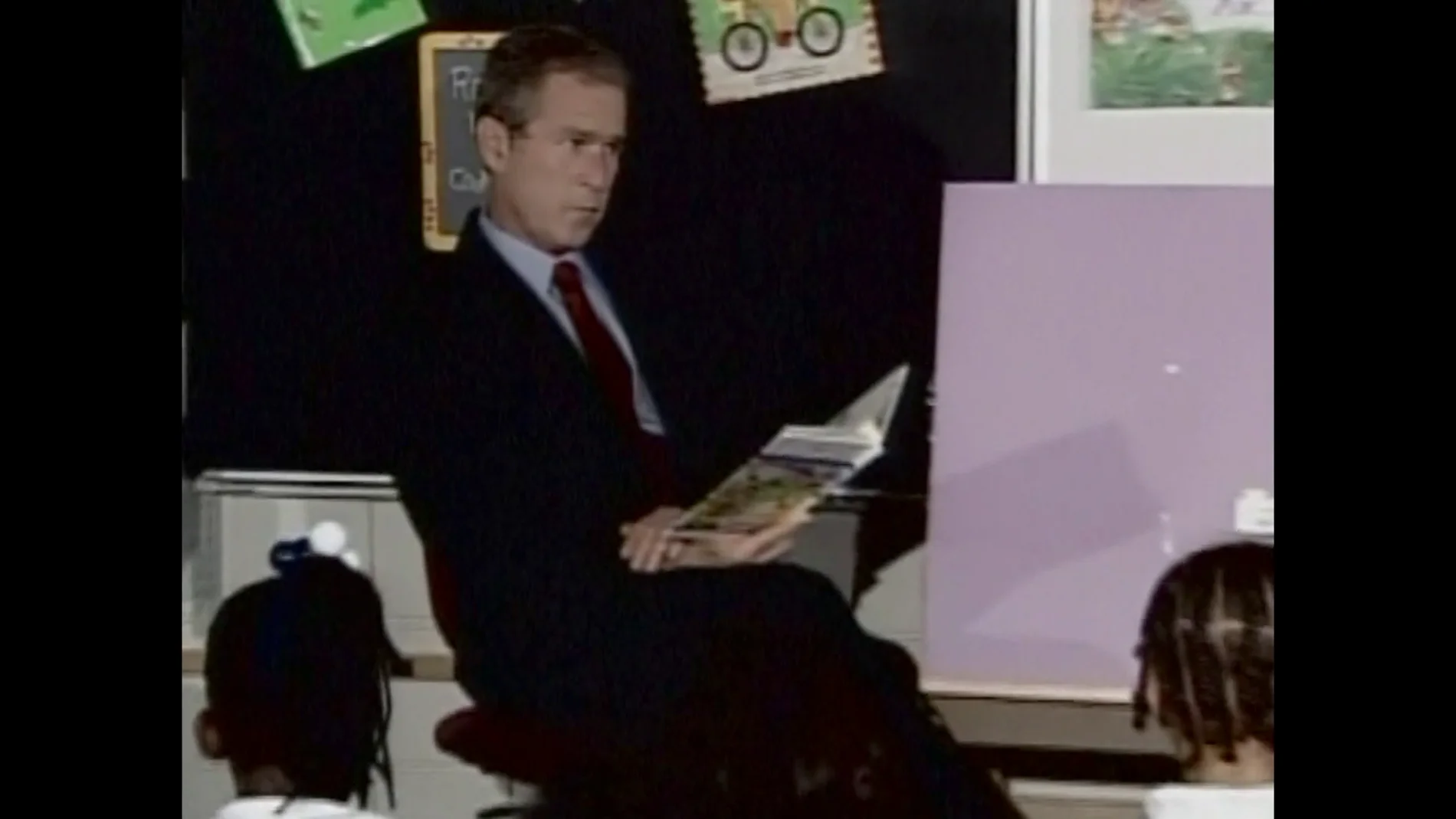 Bush y su caza a Bin Laden tras el 11S con otros líderes como Aznar comprándole el mensaje