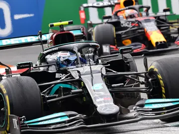 Bottas gana el sábado pero saldrá al final de la parrilla Bottas gana el sábado pero saldrá al final de la parrilla