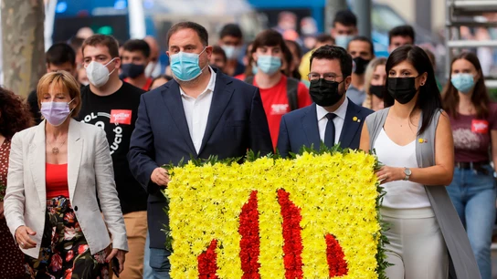El desacuerdo en el Govern por la mesa de diálogo y la ampliación de El Prat marcan la Diada de Cataluña El desacuerdo en el Govern por la mesa de diálogo y la ampliación de El Prat marcan la Diada de Cataluña