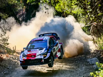 Sébastien Ogier va lanzado hacia el título Sébastien Ogier va lanzado hacia el título