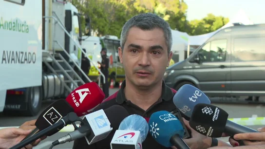 La desesperación entre lágrimas del alcalde de Genalguacil después de que el incendio alcance las casas: "No voy a permitirlo" La desesperación entre lágrimas del alcalde de Genalguacil después de que el incendio alcance las casas: "No voy a permitirlo"