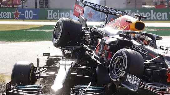 El Red Bull, sobre el Mercedes El Red Bull, sobre el Mercedes