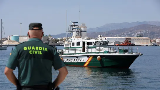 Imagen de archivo de un agente del Servicio Marítimo de la Guardia Civil. Imagen de archivo de un agente del Servicio Marítimo de la Guardia Civil.