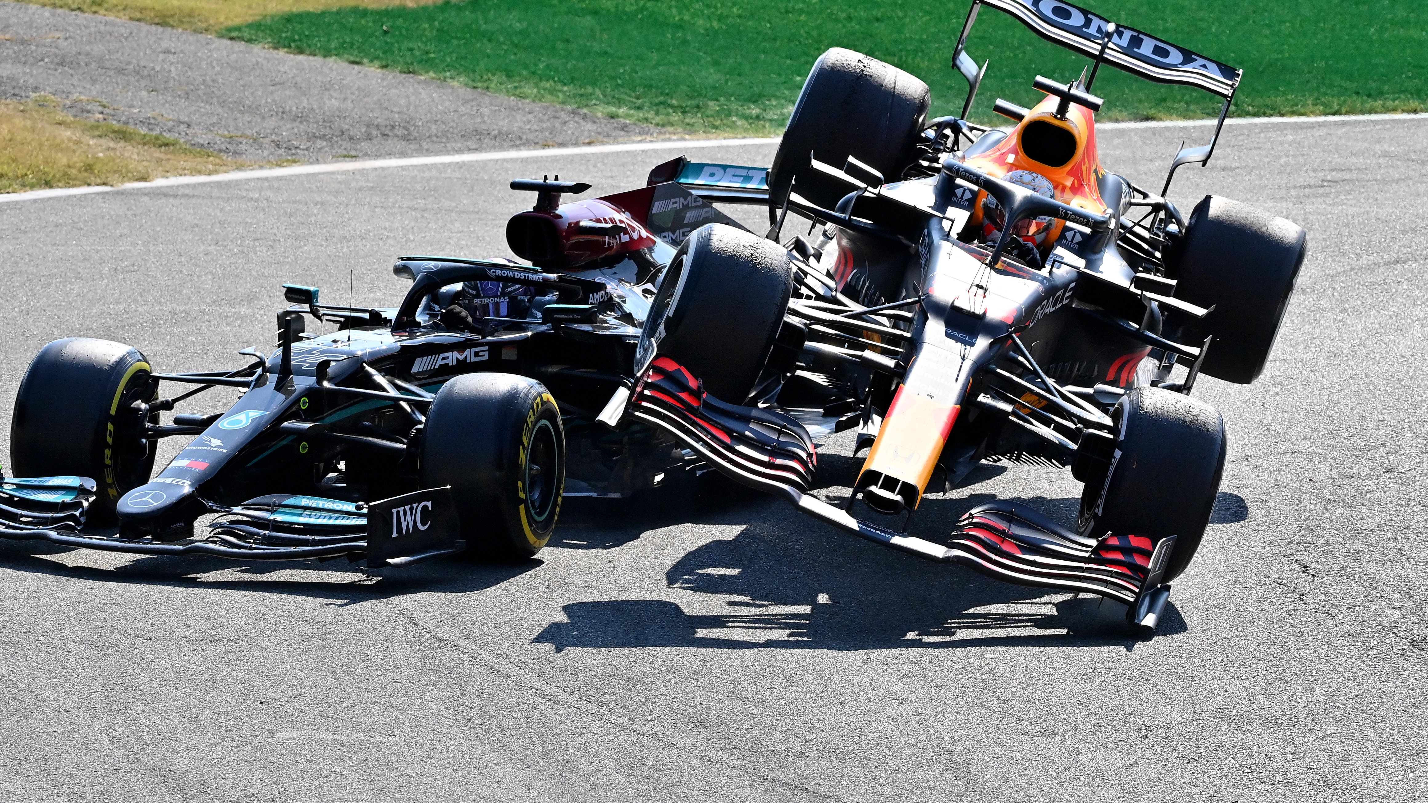 Lewis Hamilton y Max Verstappen 