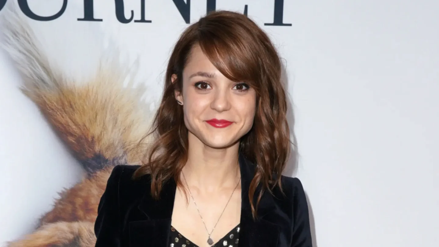 La actriz de Skins Kathryn Prescott La actriz de Skins Kathryn Prescott