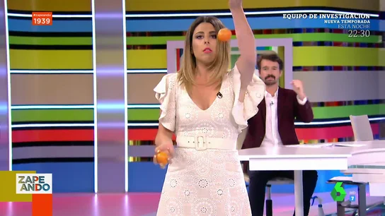 "No he mirado las pelotas": Valeria Ros intenta hacer malabares con mandarinas en pleno plató "No he mirado las pelotas": Valeria Ros intenta hacer malabares con mandarinas en pleno plató