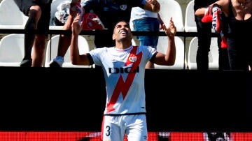Falcao celebra un gol con el Rayo