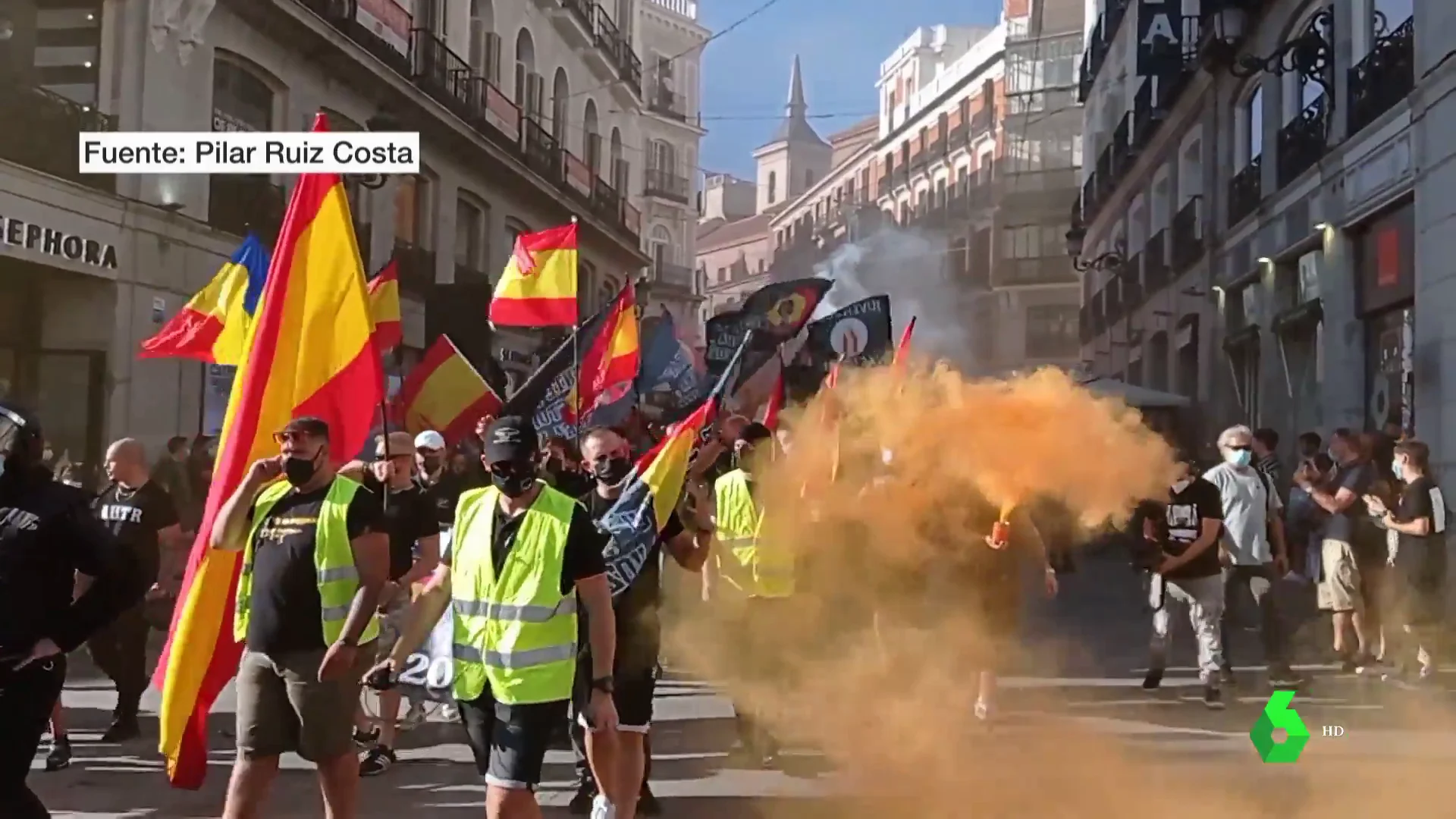 Grupos neonazis marchan por Chueca al grito de "fuera, maricas, de nuestros barrios"