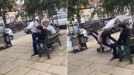 Un campeón de Jiu-Jitsu da una lección a su agresor Un campeón de Jiu-Jitsu da una lección a su agresor
