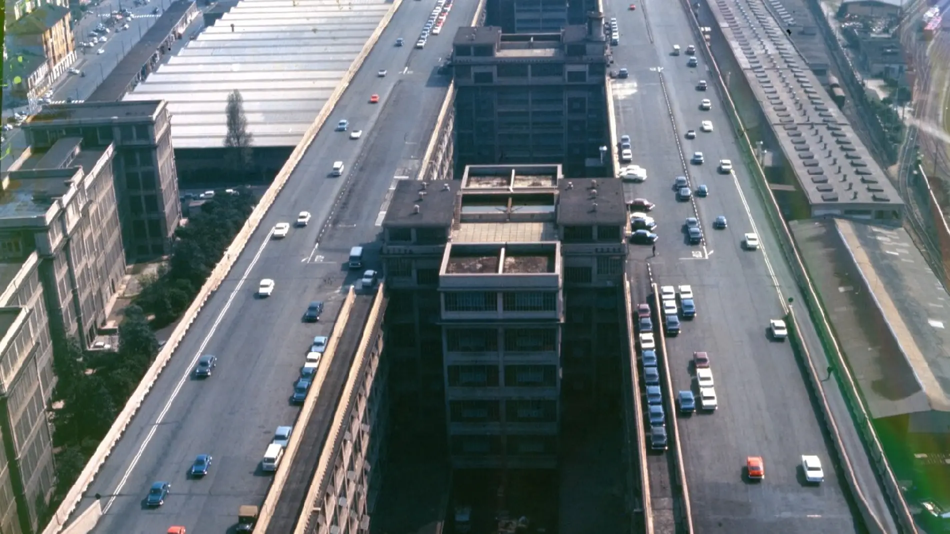 Fiat convierte la pista de Lingotto en un gran jardín