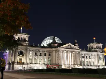 Vista de los exteriores del Reichstag, el Parlamento alemán