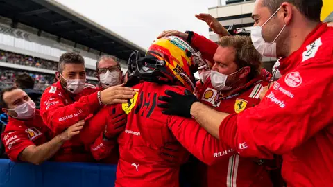 Carlos Sainz vuelve a subir al podio Carlos Sainz vuelve a subir al podio