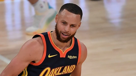 Stephen Curry, con los Warriors Stephen Curry, con los Warriors