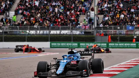 Fernando Alonso peleó por el podio Fernando Alonso peleó por el podio