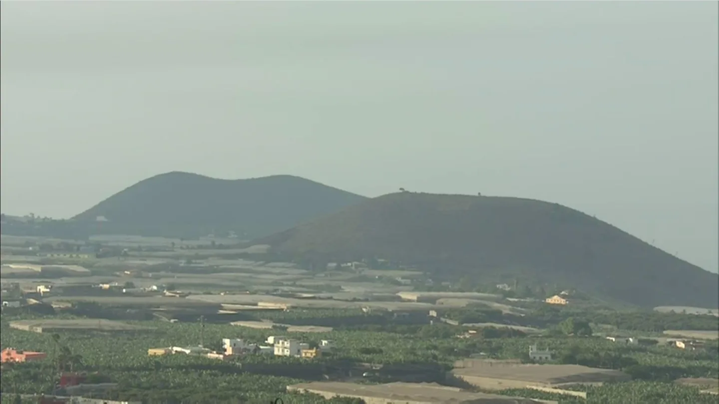 El volcán de La Palma deja de echar humo este lunes alrededor de las 10 de la mañana El volcán de La Palma deja de echar humo este lunes alrededor de las 10 de la mañana